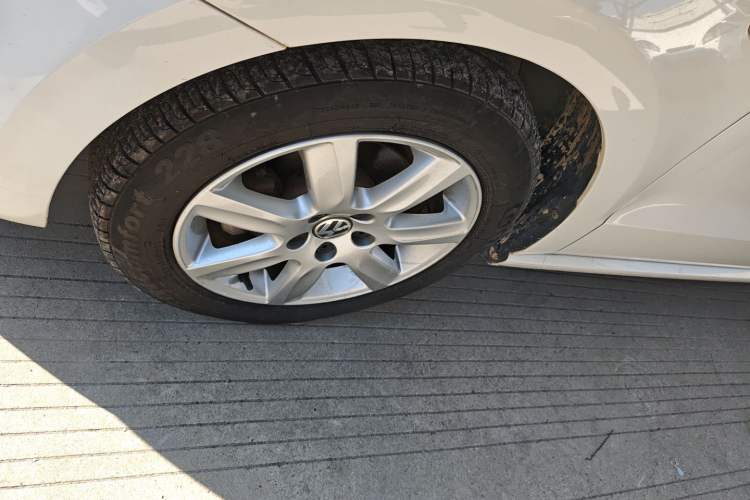 Used Volkswagen Polo 2013 1.6L Automatic Comfort Edition
