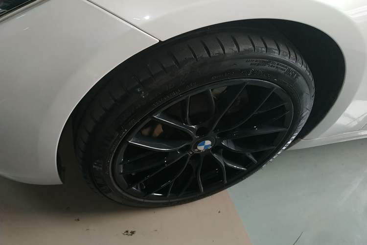 Used BMW 3 Series 2017 318Li Fashion Model
