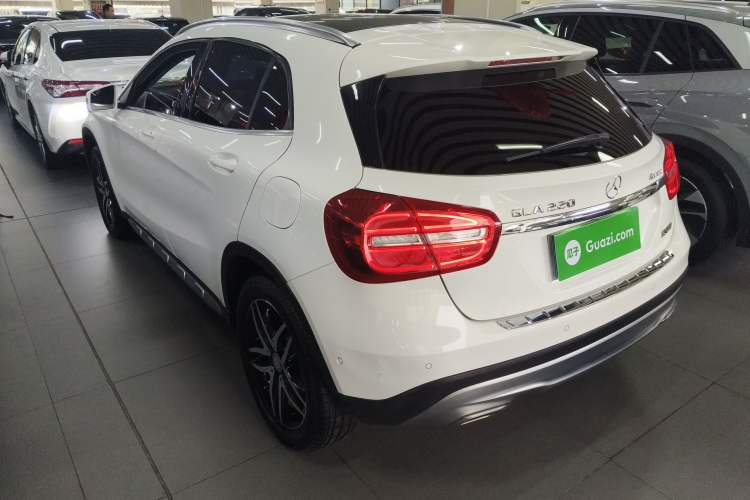 Used Mercedes-Benz GLA 2016 GLA 220 4MATIC Fashion Edition
