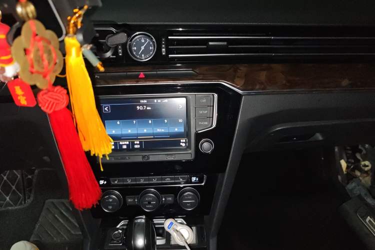 Used Volkswagen Magotan 2017 330TSI DSG Luxury Model
