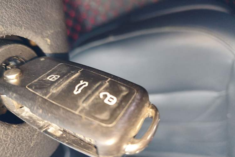 Used Volkswagen Lavida 2015 1.6L Automatic Comfort Edition
