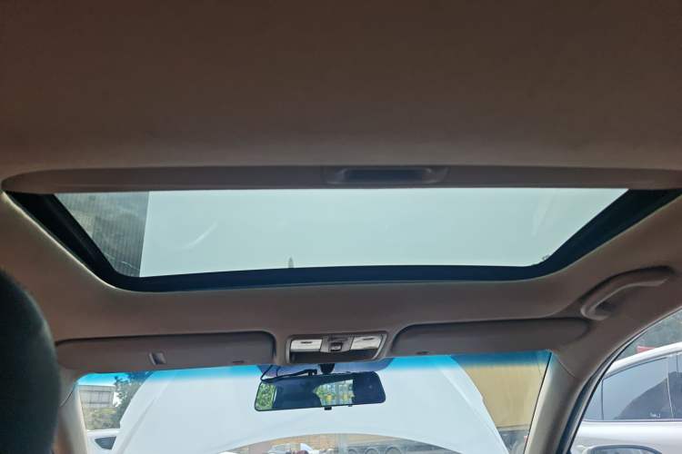 Used Kia K2 2012 Hatchback 1.4L Automatic Cool Edition