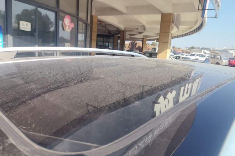 Used Roewe RX5 2018 20T Two-Wheel Drive Automatic Internet Smart Edition
