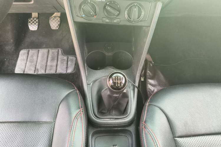 Used Volkswagen Polo 2016 1.4L Manual Fashion Model
