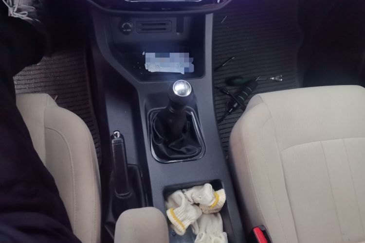 Used FORTHING Lingzhi 2022 M5L 1.6L Utility Model 7 Seats