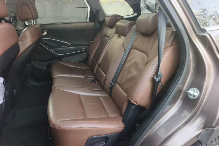 Used Hyundai Grand SantaFe 2013 2.2T 7-Seater Four-Wheel-Drive Flagship Edition