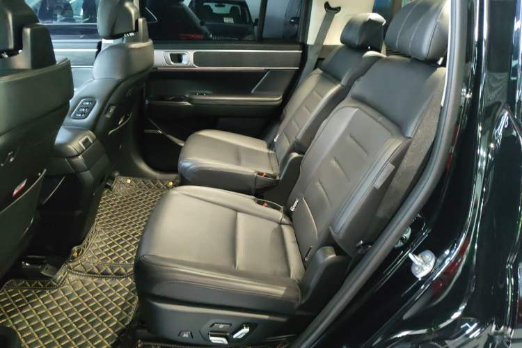 Used Hyundai Santa Fe 2024 2.0T Connoisseur Pro Max