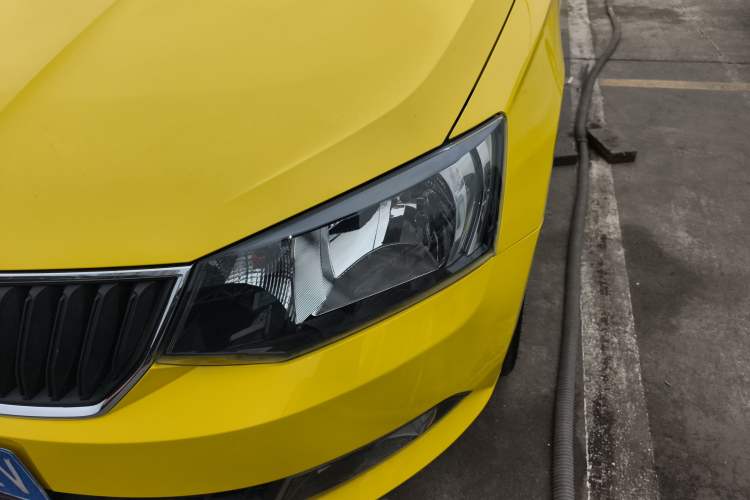 Used Skoda Fabia 2015 1.6L Automatic Sport Edition
