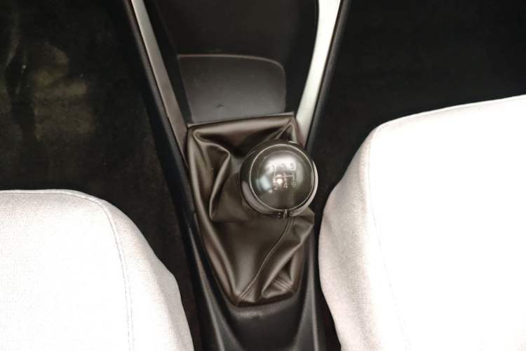 Used Toyota YARiS L Zhi Xian 2014 1.3E Manual Charm Edition