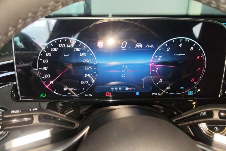 Used Mercedes-Benz E-Class 2025 Facelift E 300 L Luxury Edition
