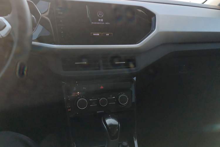 Used Volkswagen Tacqua 2023 200TSI DSG Joy-Connect Edition
