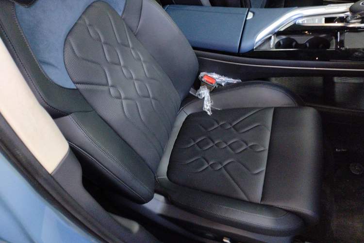 Used VOYAH FREE 2021 Two-Wheel Drive Standard Pure Electric City Edition
