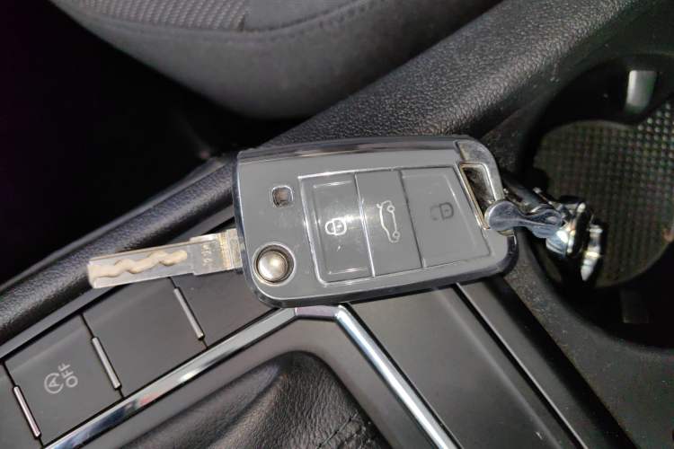 Used Volkswagen Lamando 2018 230TSI DSG Fashion Edition
