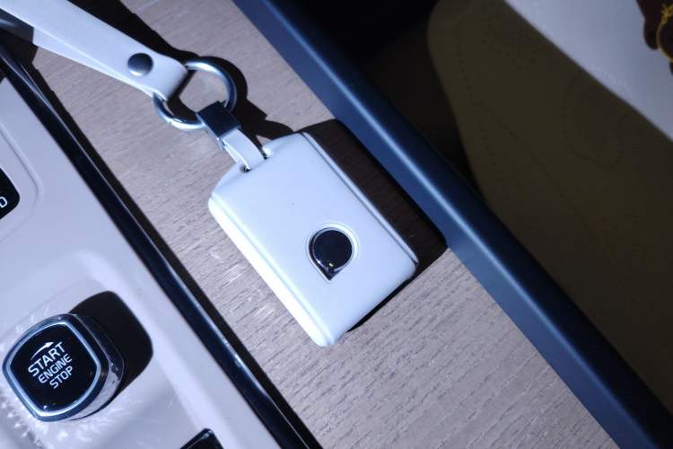 Used Volvo XC60 2026 B5 4x4 Smart Luxury Edition
