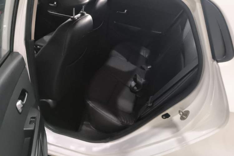 Used Kia K2 2015 Sedan 1.4L Automatic GLS