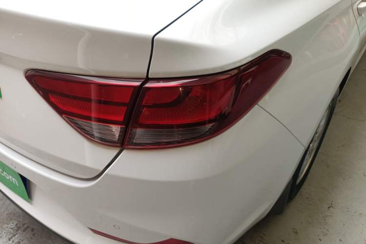 Used Hyundai Celesta 2018 1.6L Automatic GL Enjoyment Version China V Standard