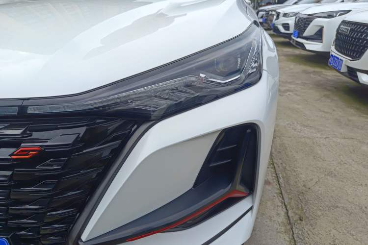 Used Changan CS75 PLUS 2022 1.5T Automatic Luxury Model
