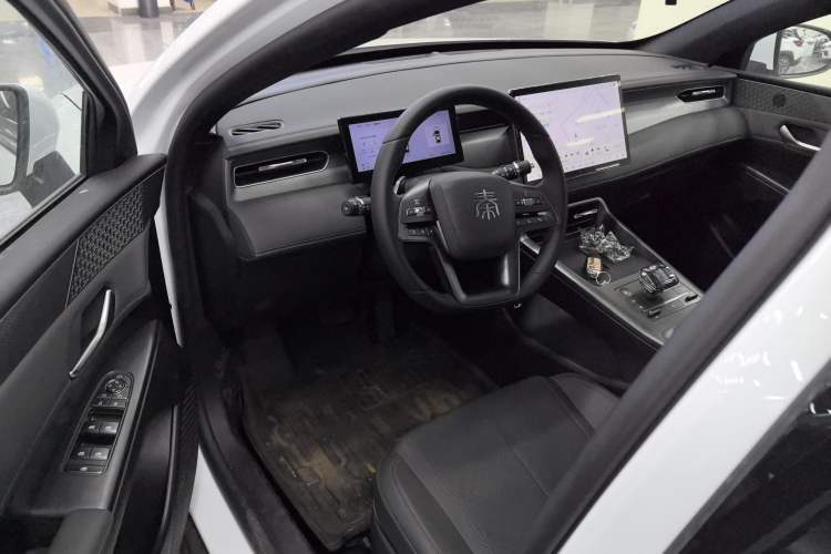 Used BYD Qin PLUS 2025 DM-i Smart Drive 120KM Superior Model