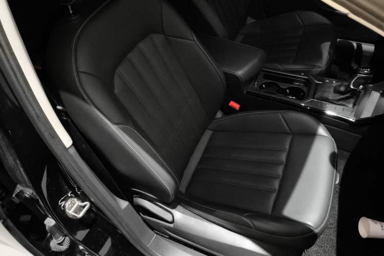 Used Volkswagen Passat 2022 280TSI Business Edition
