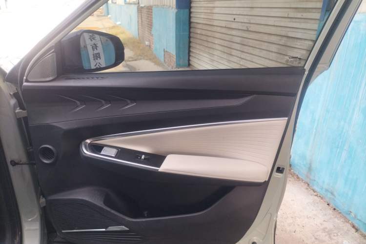 Used Geely Auto Emgrand X7 Sport 2023 Boyue COOL 1.5TD ZhiZun Edition
