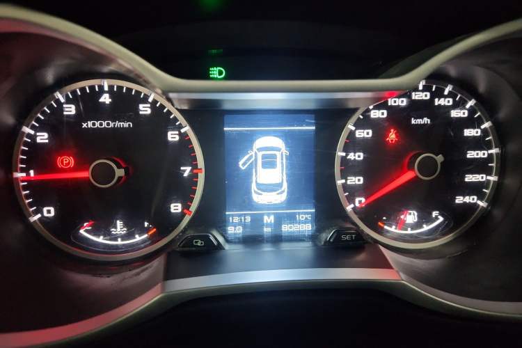 Used Geely Auto Emgrand X7 Sport 2016 2.0L Manual ZhiShang Version