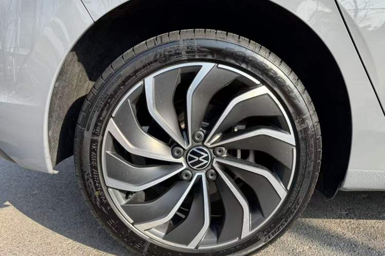 Used Volkswagen Golf 2023 Facelift 280TSI DSG Pro
