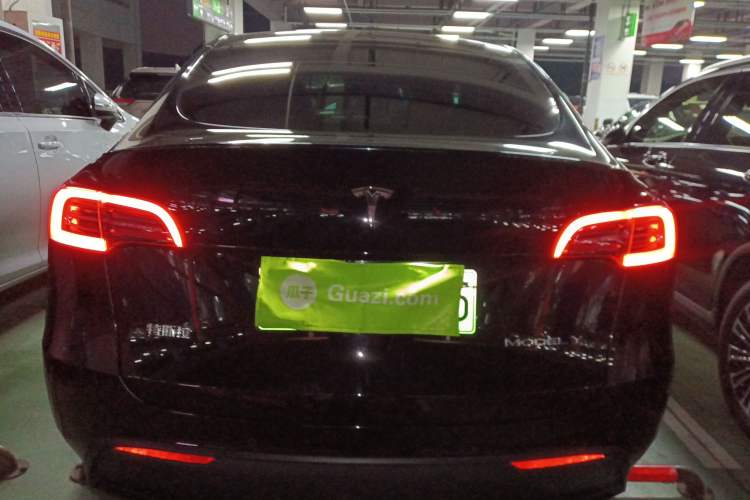 Used Tesla Model Y 2021 Standard Range Rear-Wheel Drive Version
