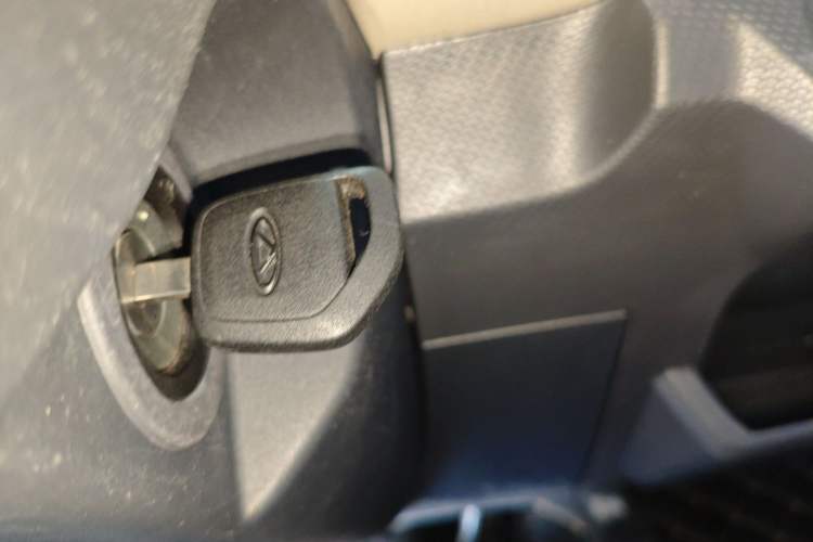 Used Chery QQ Ice Cream 2024 Edition Youth Version 205km Sundae