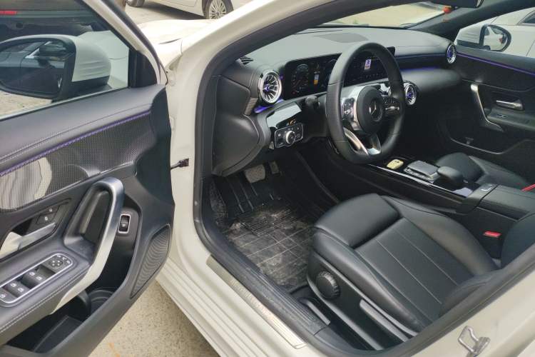 Used Mercedes-Benz A-Class 2022 Restyled A 200 L Sport Sedan Fashion Version
