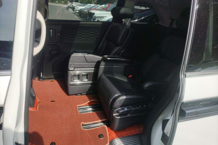 Used Honda Elysion 2022 2.0L eHEV Luxury First Edition