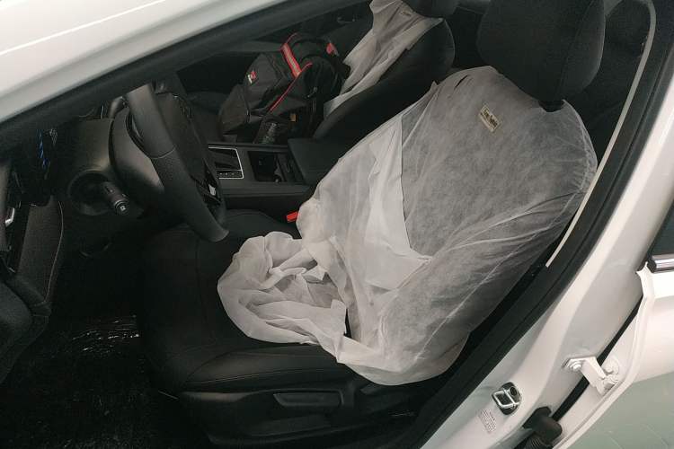 Used Roewe i5 2023 1.5L CVT Luxury Edition
