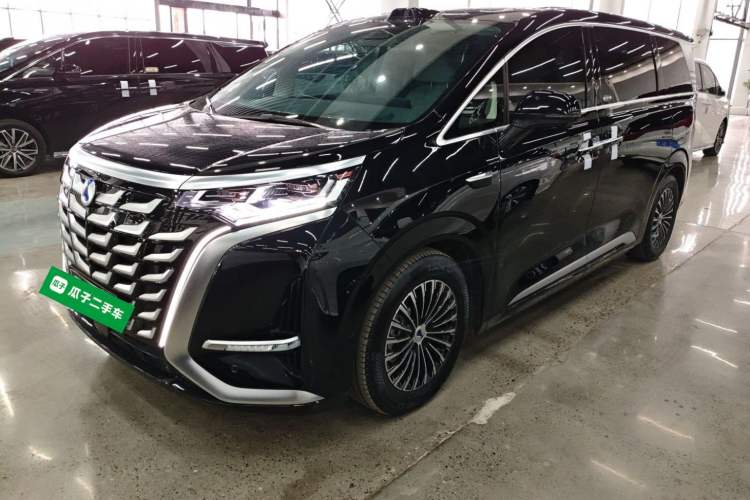 Used Denza D9 2025 DM-i Intelligent Drive 1020 Four-Wheel Drive Flagship Model