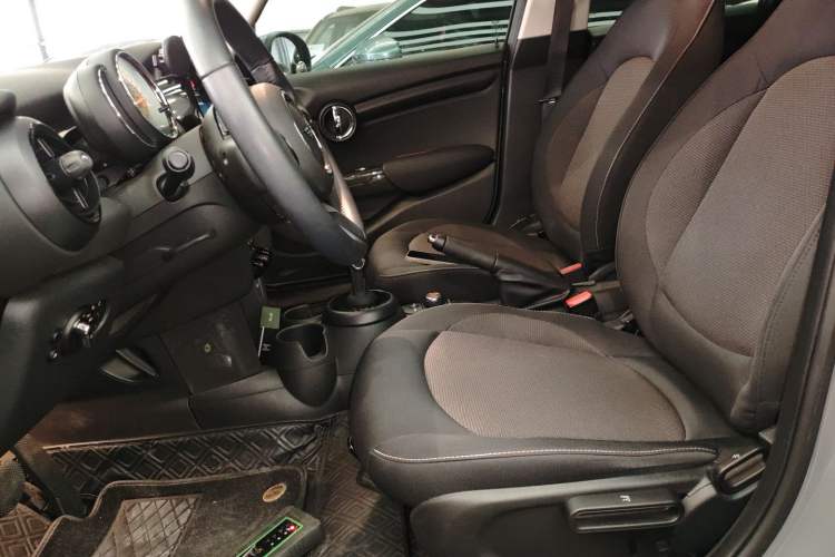 Used  MINI 2023 1.5T ONE Five-Door Edition
