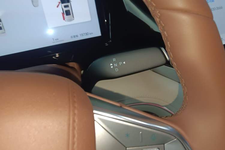 Used BYD Xia 2025 DM-i 1.5T 180km Excellence Model
