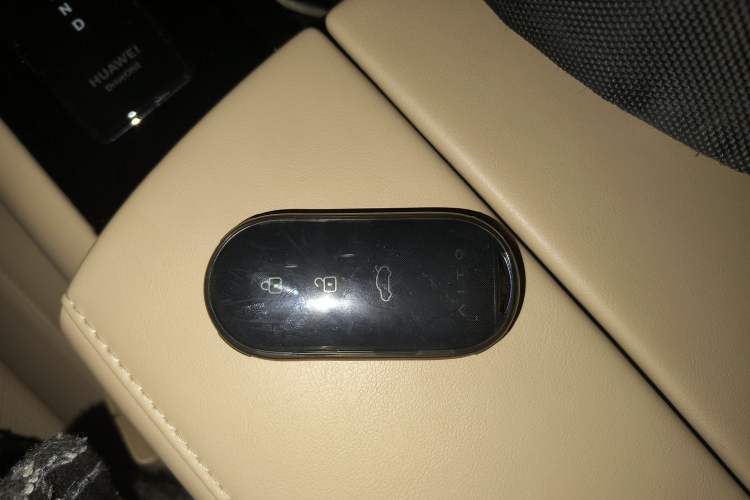 Used Hima AITO M7 2024 1.5T Intelligent Driving Rear-Drive Ultra Version 6 Seats