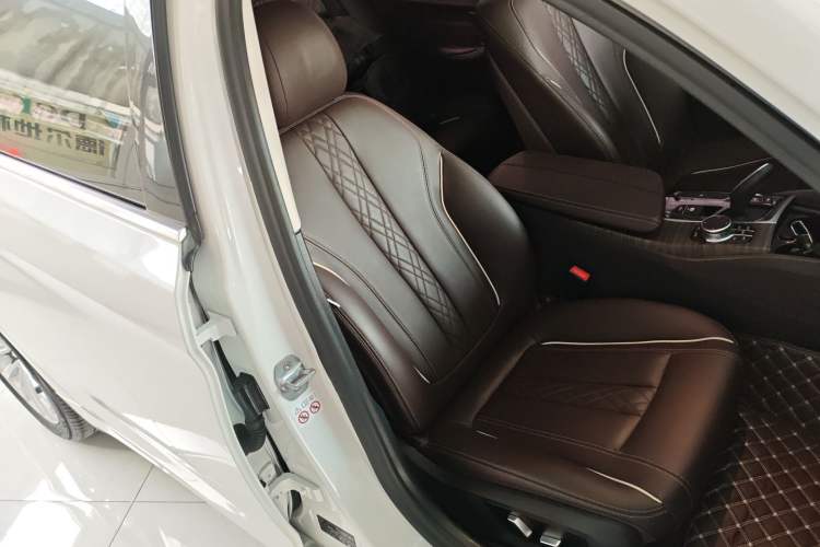 Used BMW 5 Series 2019 530Li Leading Model Luxury Package
