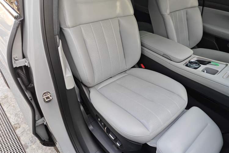 Used Nio ES8 2023 75 kWh
