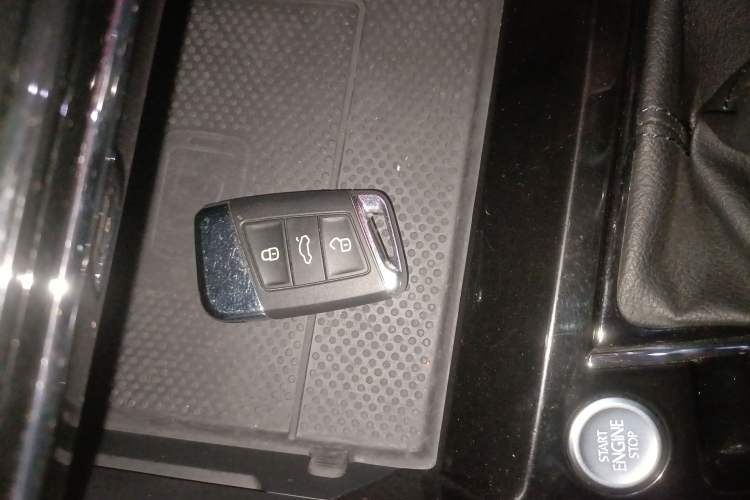 Used Volkswagen Passat 2022 330TSI Luxury Edition
