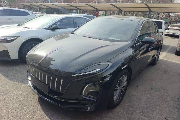 Used Hongqi E-QM5 2024 610 km PLUS
