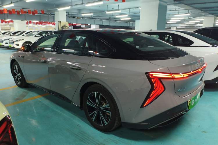 Used Hongqi EH7 2024 690 Pro