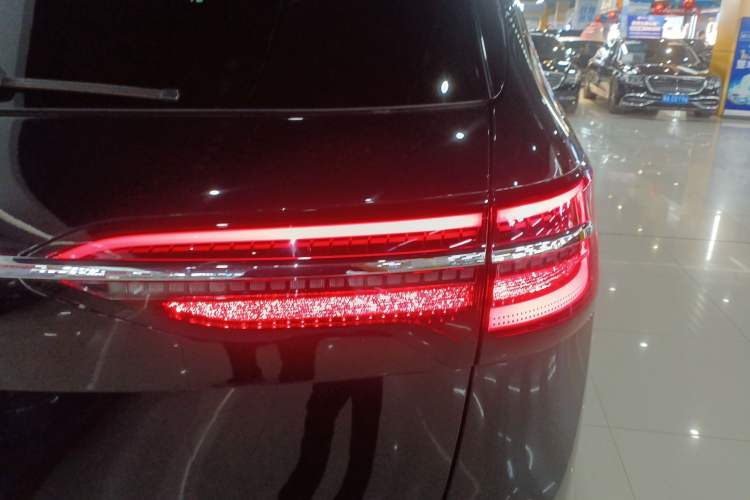 Used Volkswagen Viloran 2023 380TSI Luxury Edition
