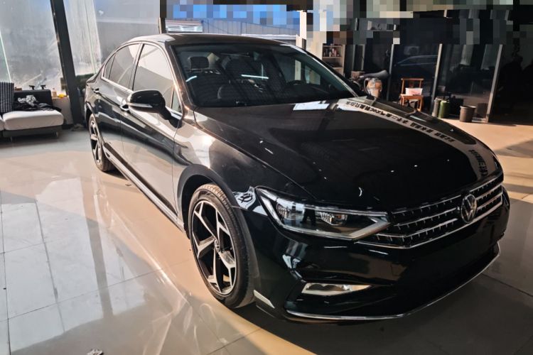 Used Volkswagen Magotan 2023 2 Million Units Limited Edition 280TSI DSG Leading Version
