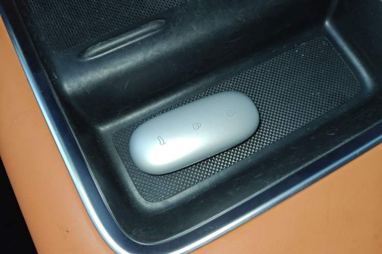 Used Li Auto L8 2023 Pro Model
