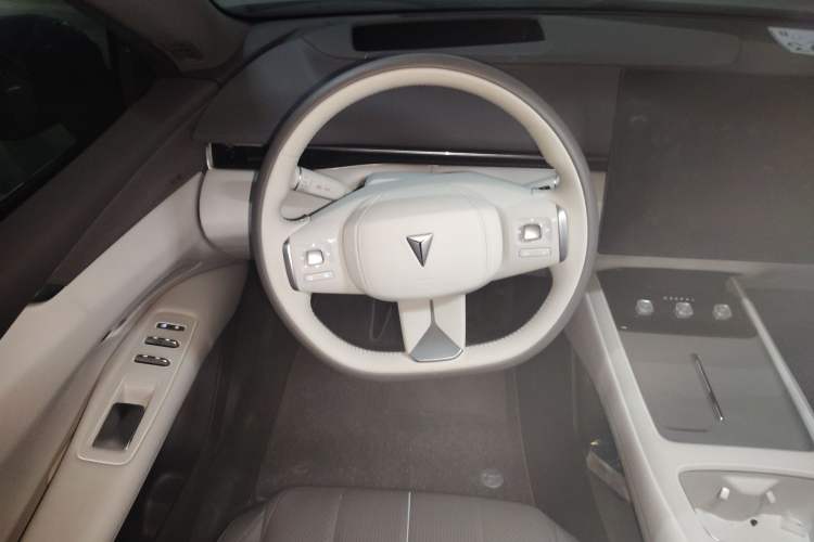 Used  L07 2024 530Max Pure Electric Version