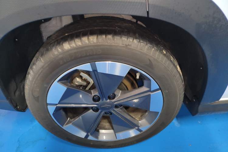 Used Livan Livan 7 2024 605 km Glory Edition