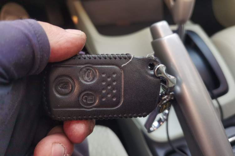 Used Honda Civic 2014 1.8L automatic comfort version
