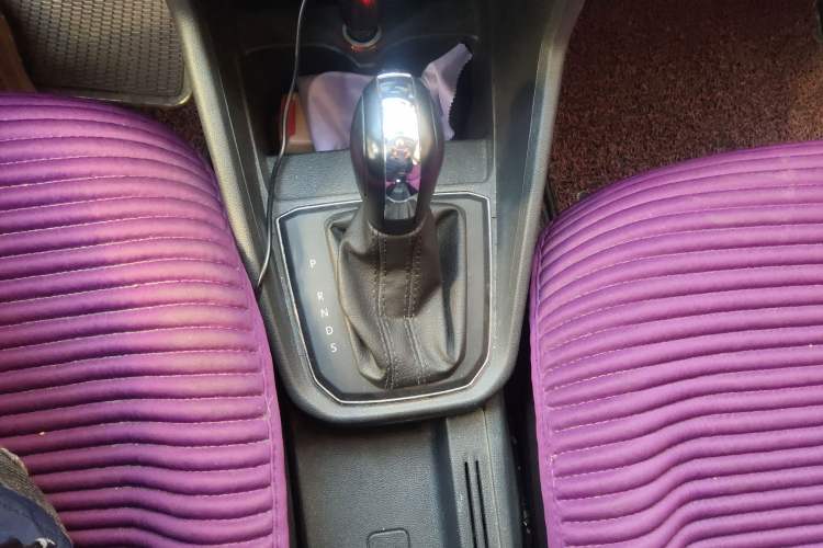 Used Volkswagen Santana 2017 Haval H9 1.6L Automatic Comfort Edition