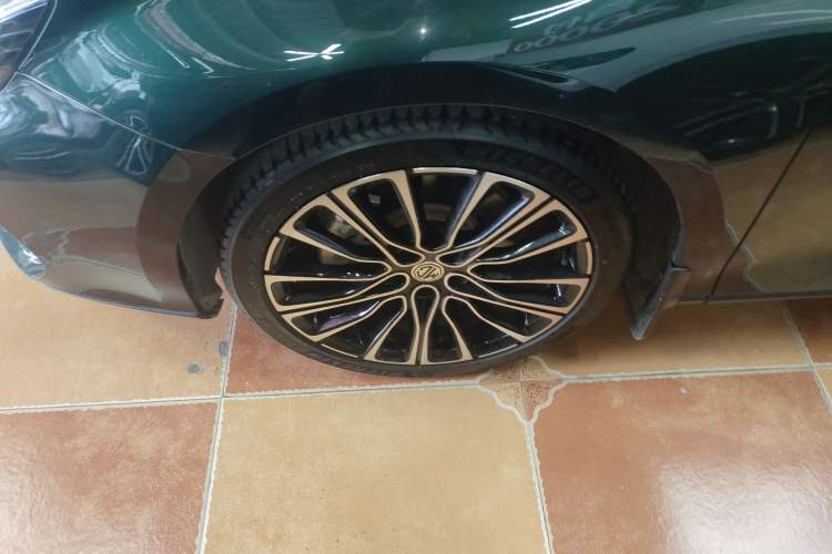 Used MG 7 2023 1.5T DCT Elegant & Graceful Edition
