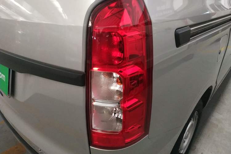 Used Wuling Hongguang V 2022 1.5L Jingqu Edition Electric-Assist LAR
