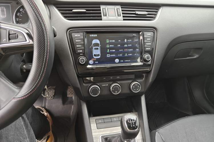 Used Skoda Octavia 2016 1.6L Manual Smart Drive Version